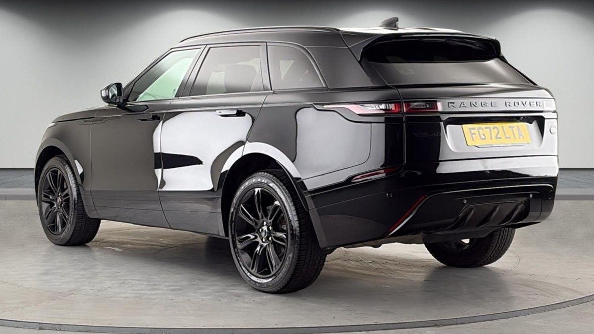 Land Rover Range Rover Velar Image 2