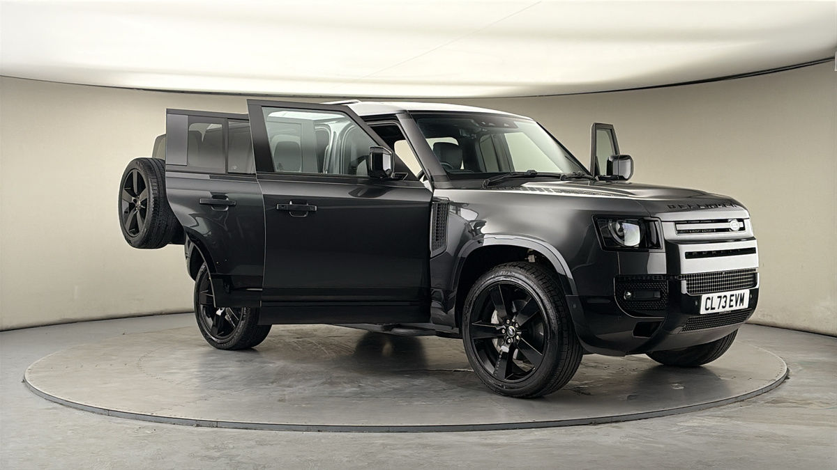 More views of Land Rover Defender 110