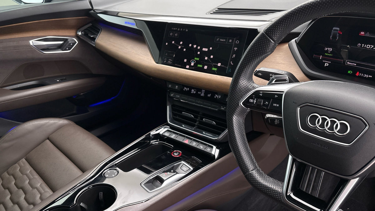 Audi e-tron GT Image 18