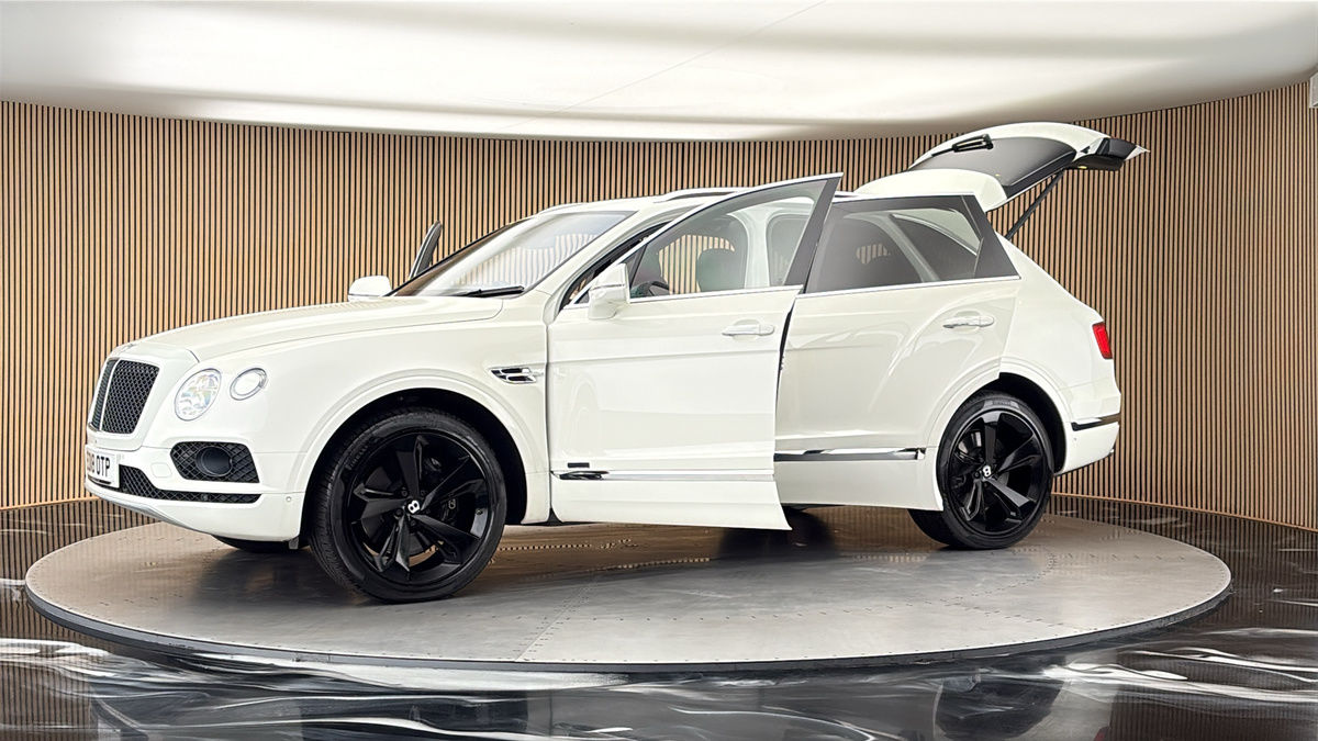 More views of Bentley Bentayga