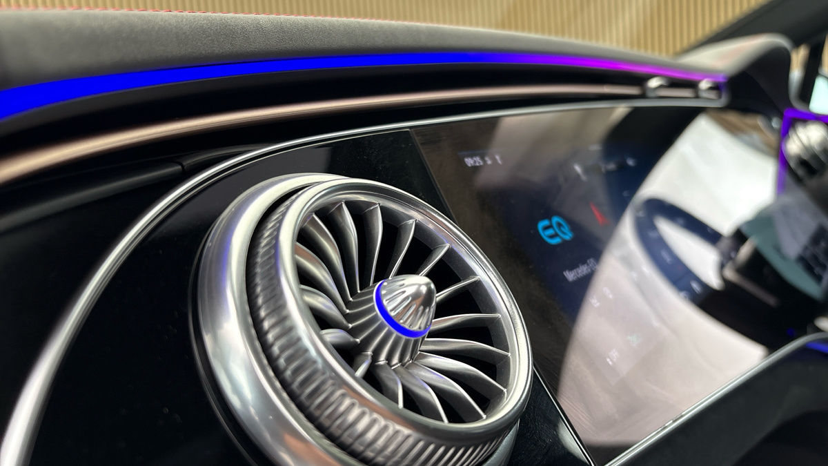 Mercedes-Benz EQS Image 42