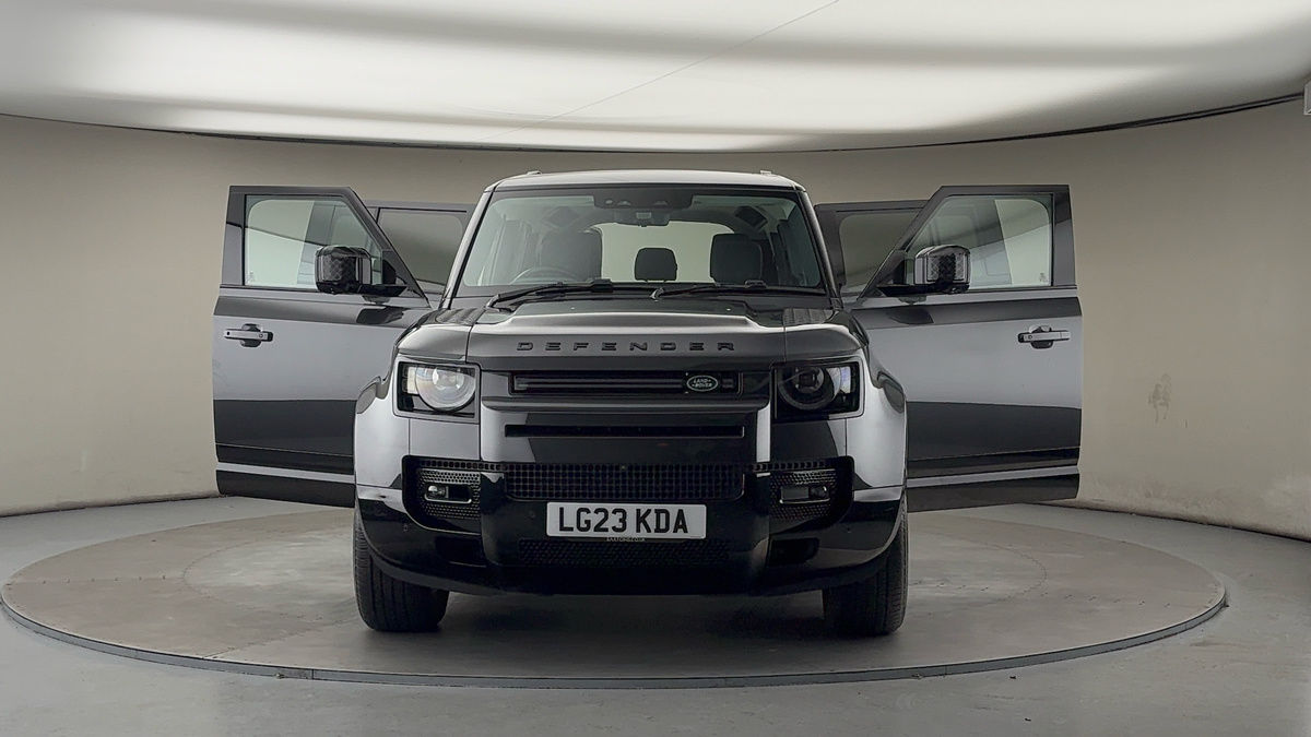 More views of Land Rover Defender 110