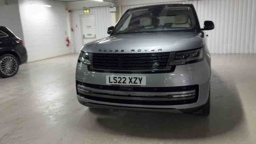 More views of Land Rover Range Rover