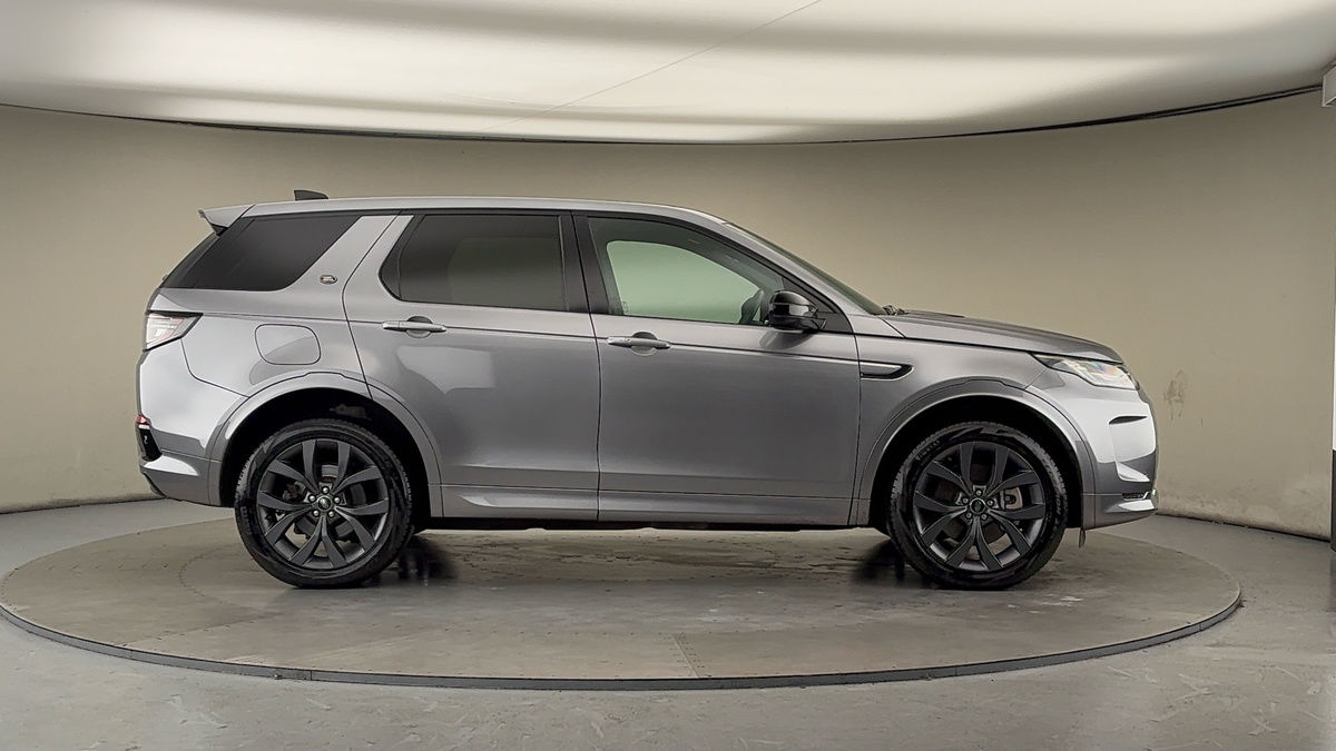 Land Rover Discovery Sport Image 16