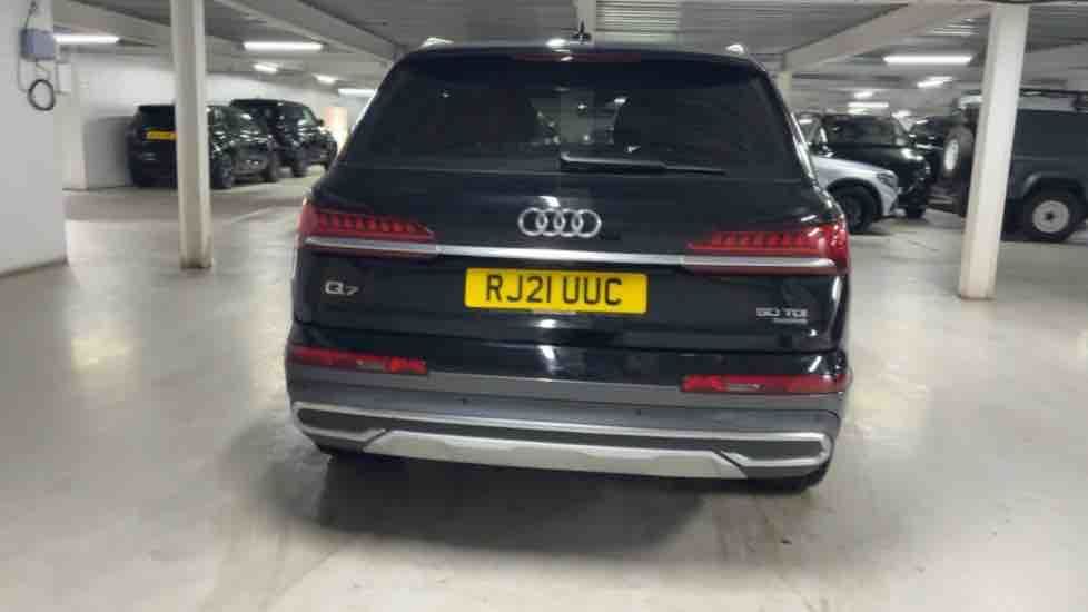 More views of Audi Q7