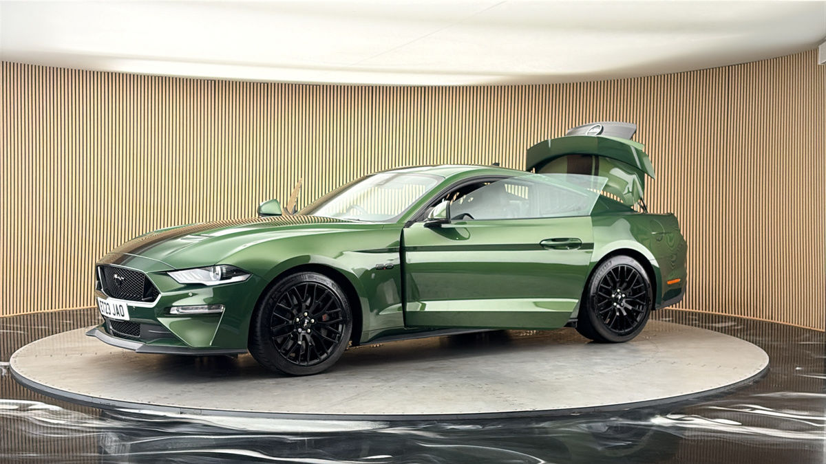 More views of Ford Mustang
