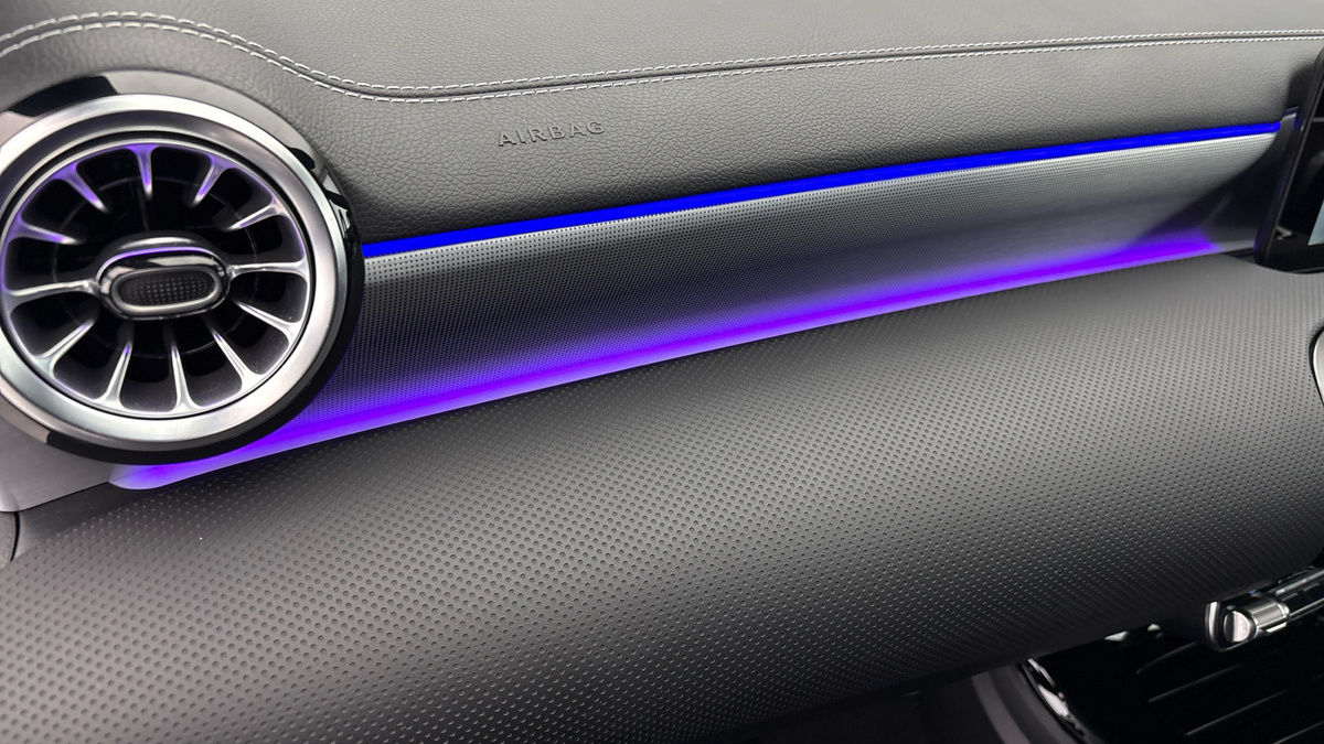 Mercedes-Benz A Class Image 25