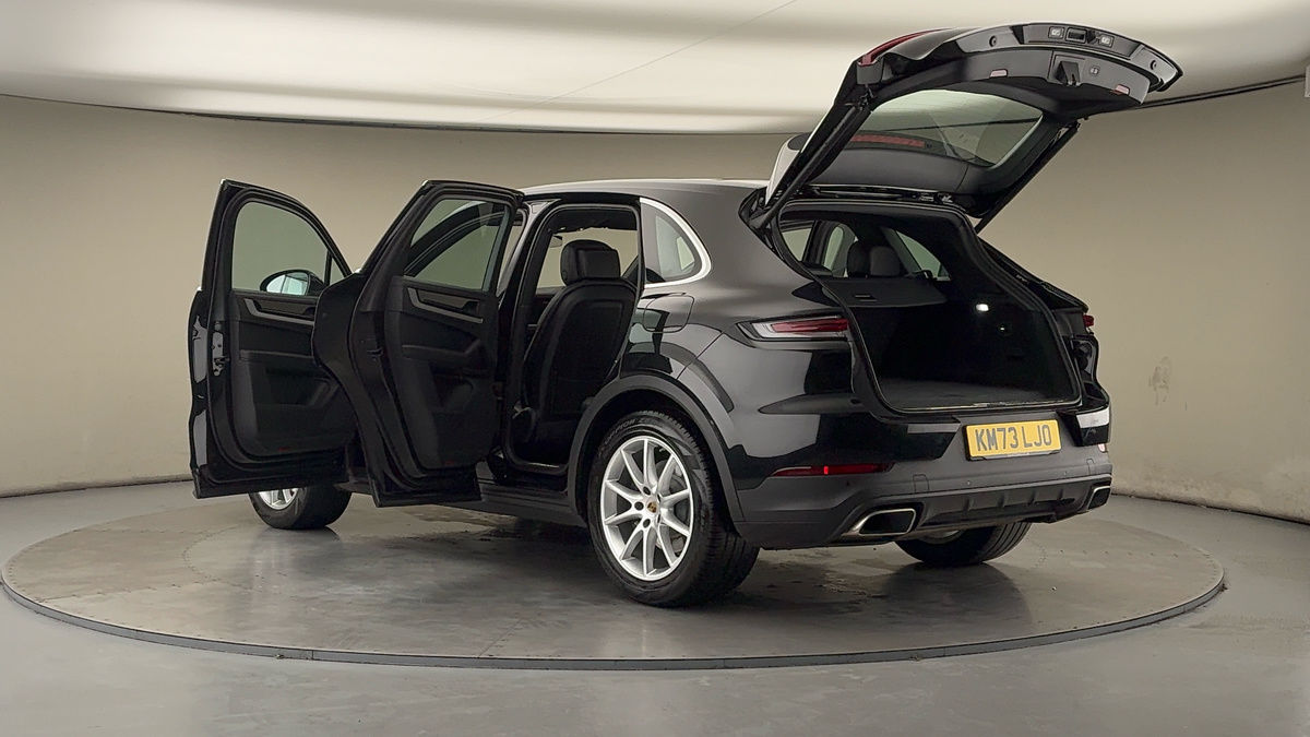 More views of Porsche Cayenne