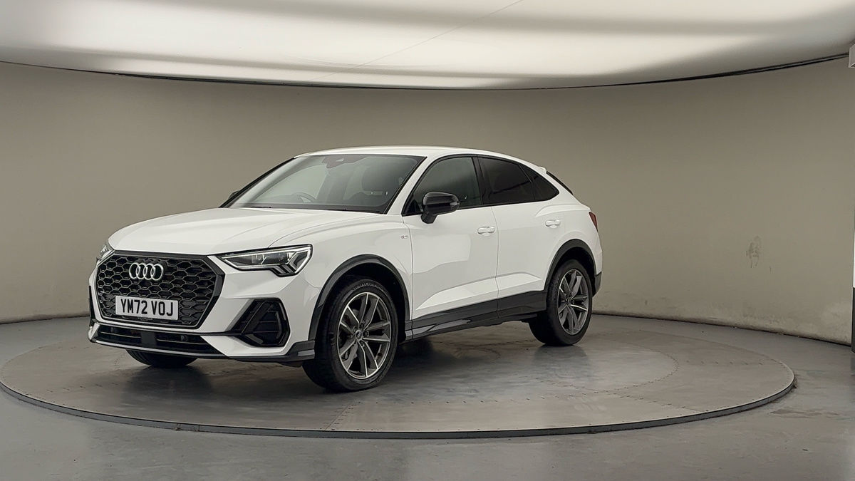More views of Audi Q3