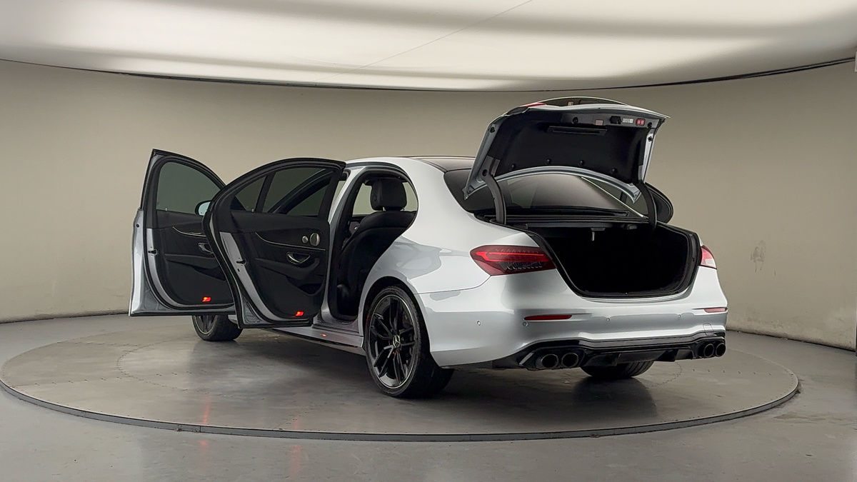 Mercedes-Benz E Class Image 23