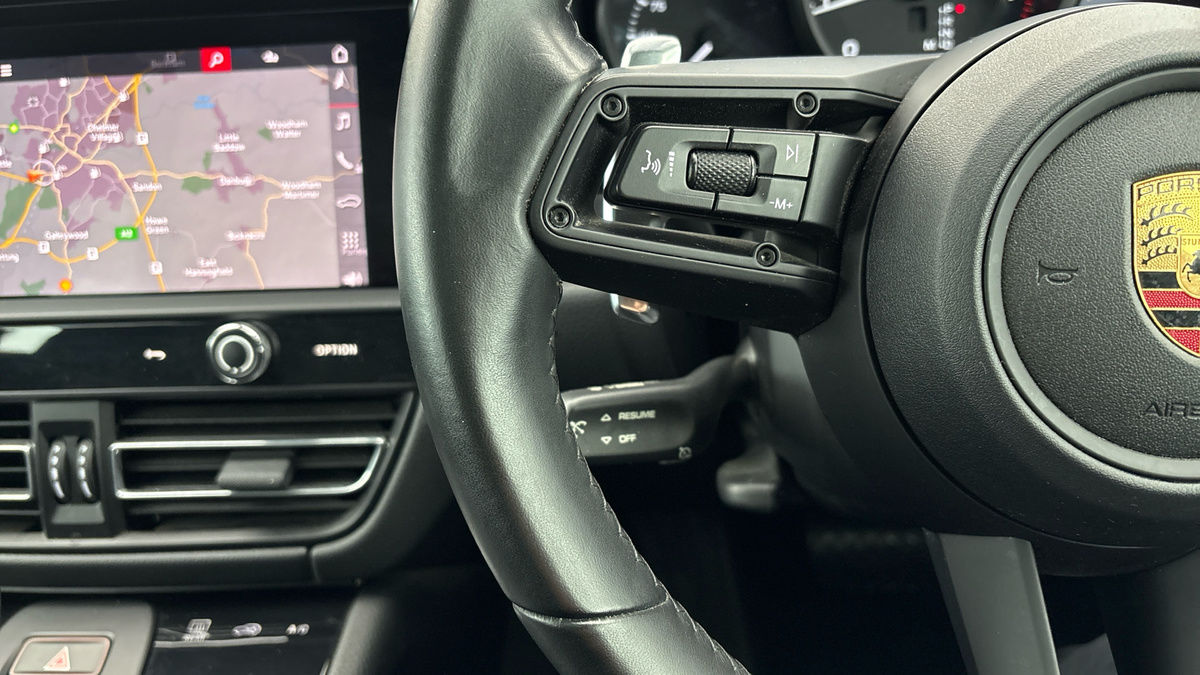 Porsche Macan Image 13