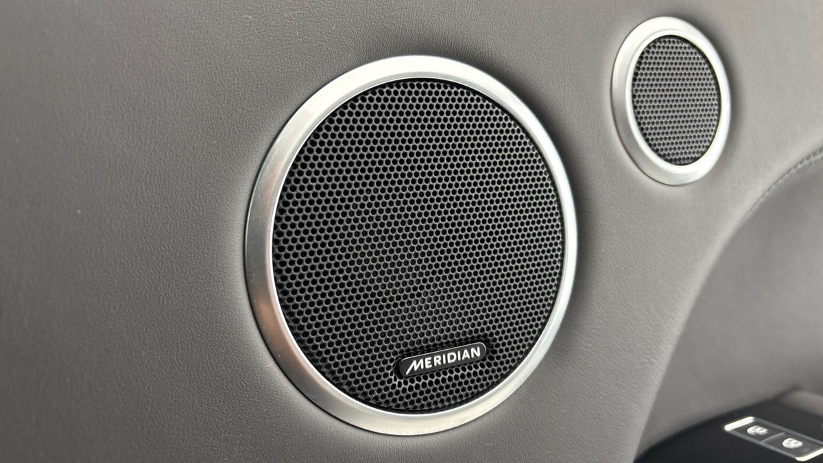 Land Rover Range Rover Sport Image 25