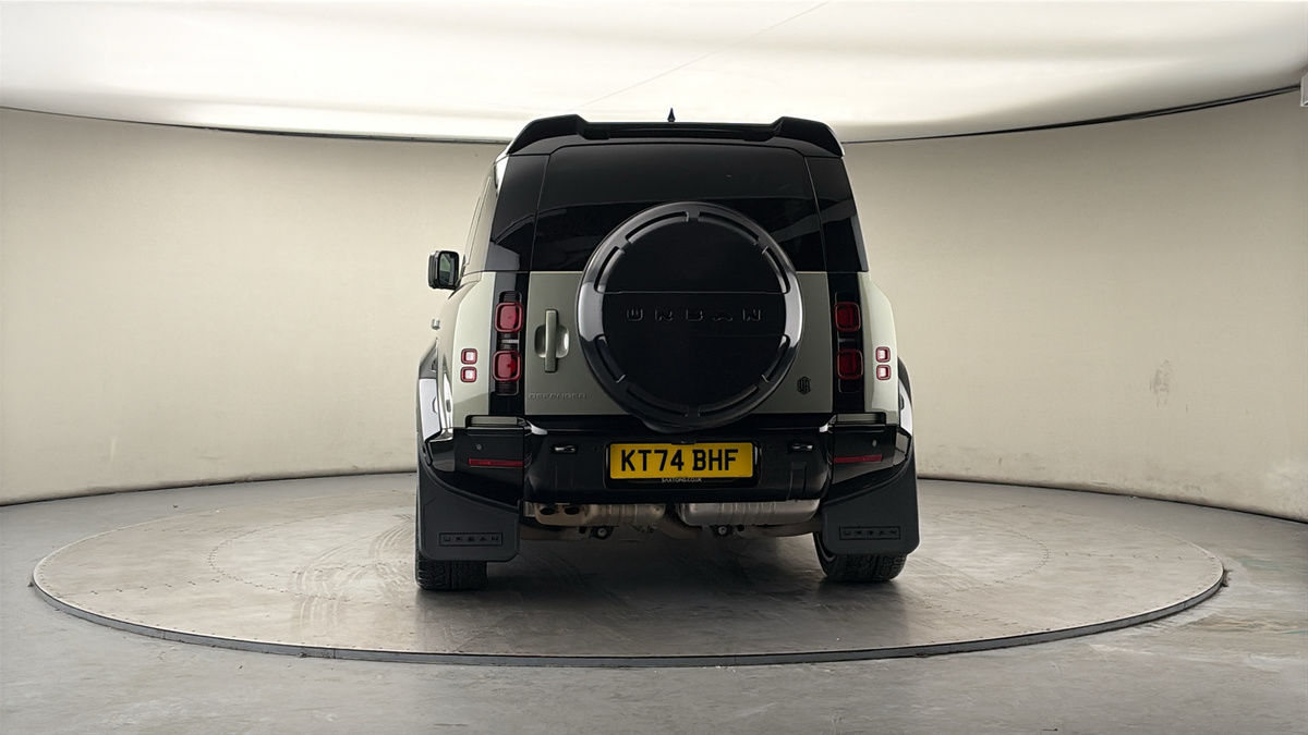 More views of Land Rover Defender 110
