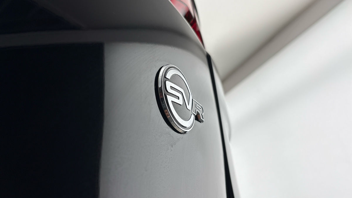 Jaguar F-PACE Image 30