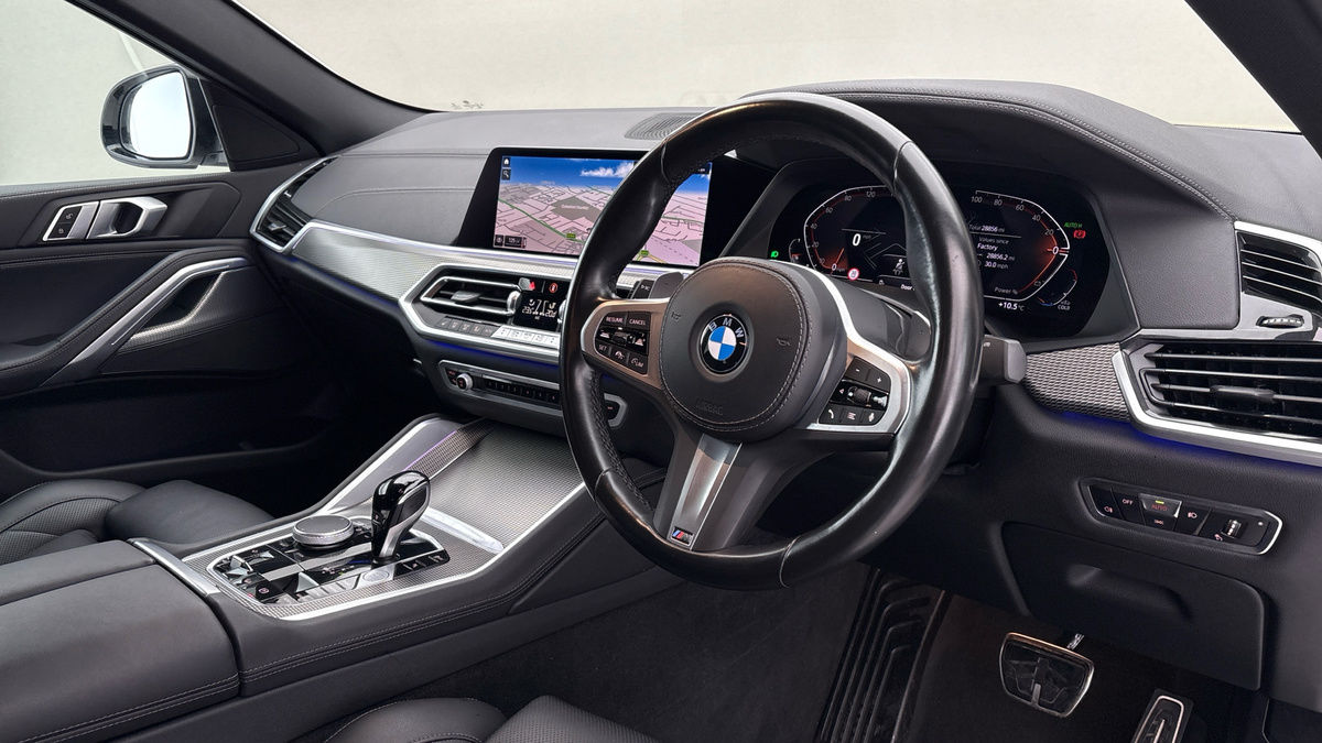 BMW X6 Image 9