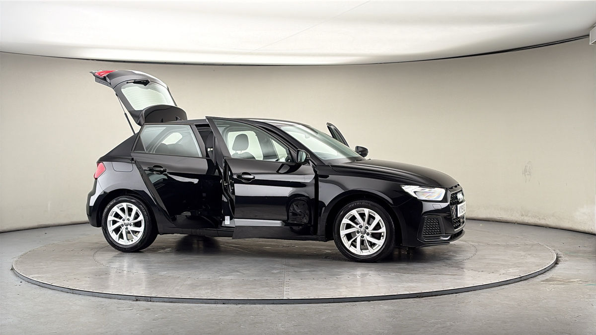 More views of Audi A1