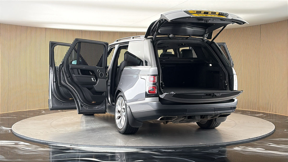 More views of Land Rover Range Rover