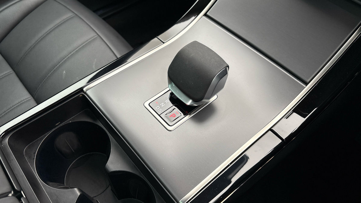 Land Rover Range Rover Evoque Image 18