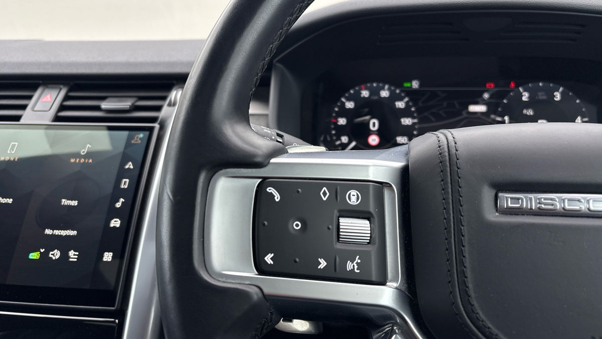 Land Rover Discovery Image 13