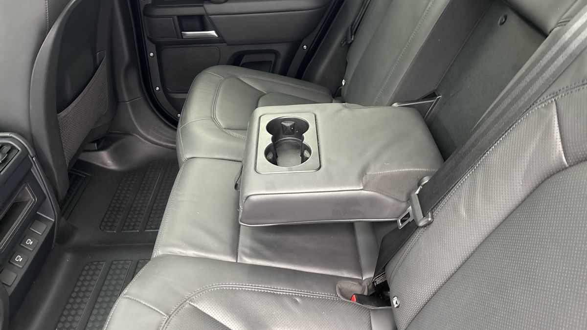 Land Rover Defender 110 Urban Image 9