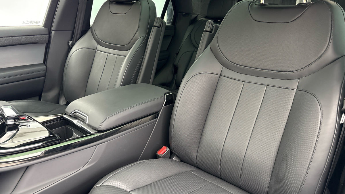 Land Rover Range Rover Sport Image 7