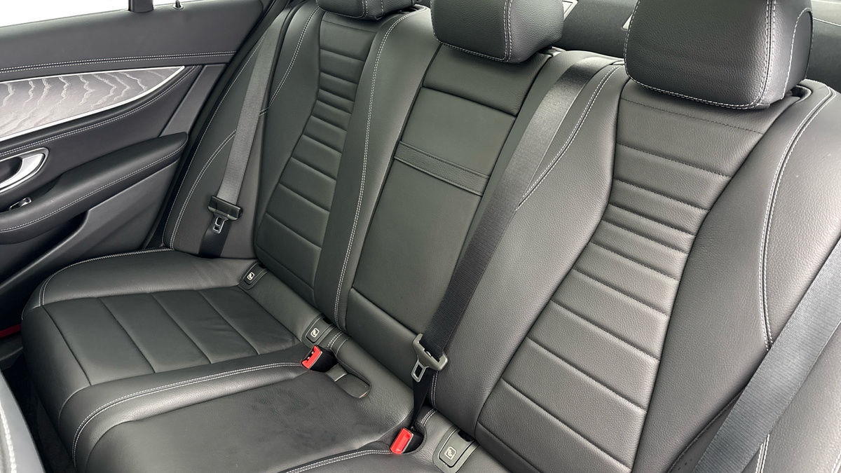 Mercedes-Benz E Class Image 8
