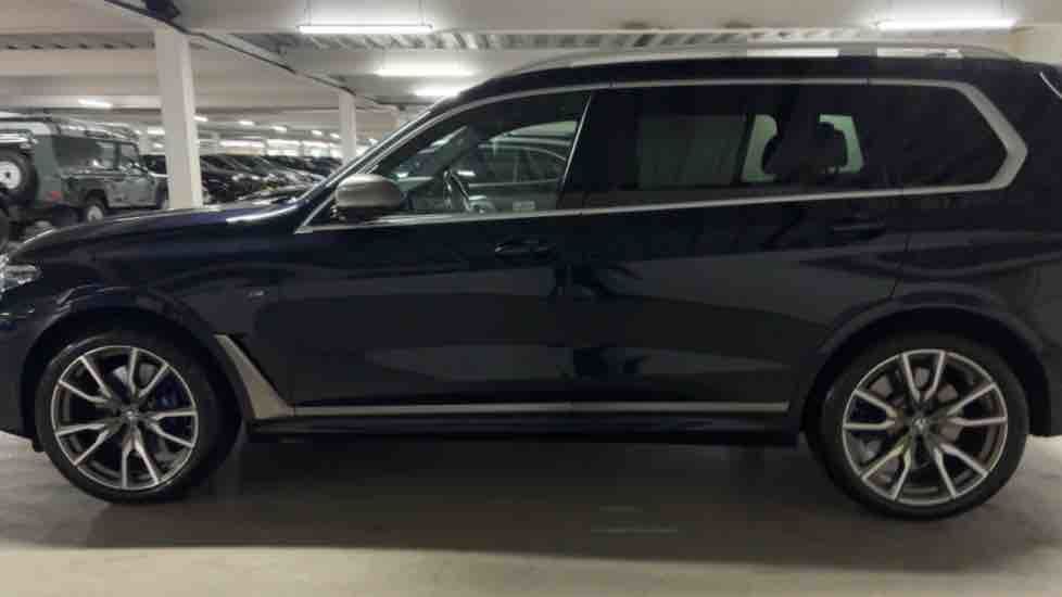More views of BMW X7