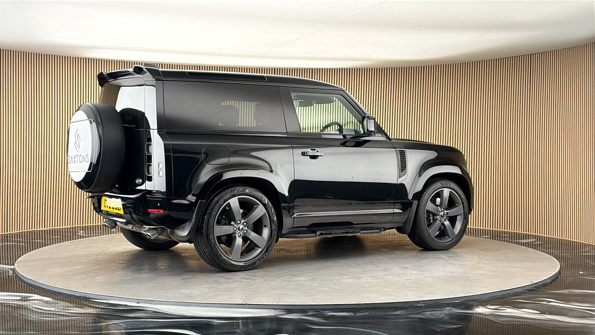 More views of Land Rover Defender 90
