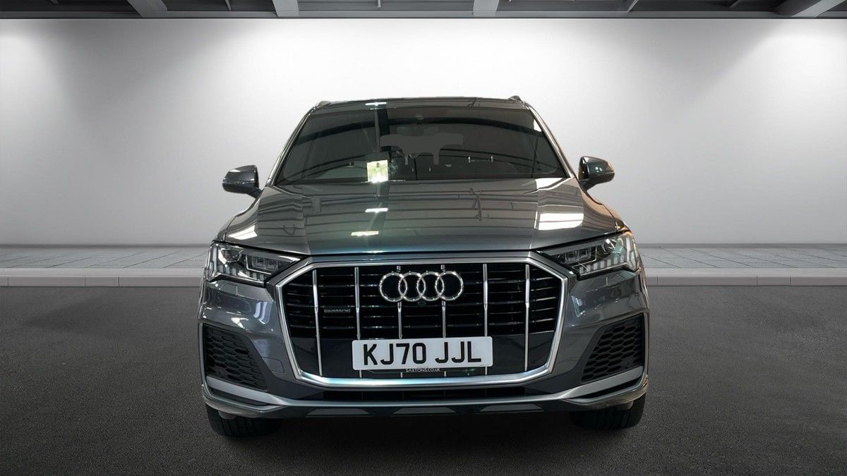 Audi Q7 Image 3