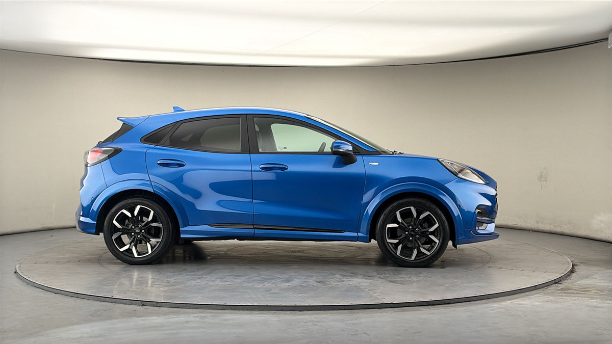 More views of Ford Puma