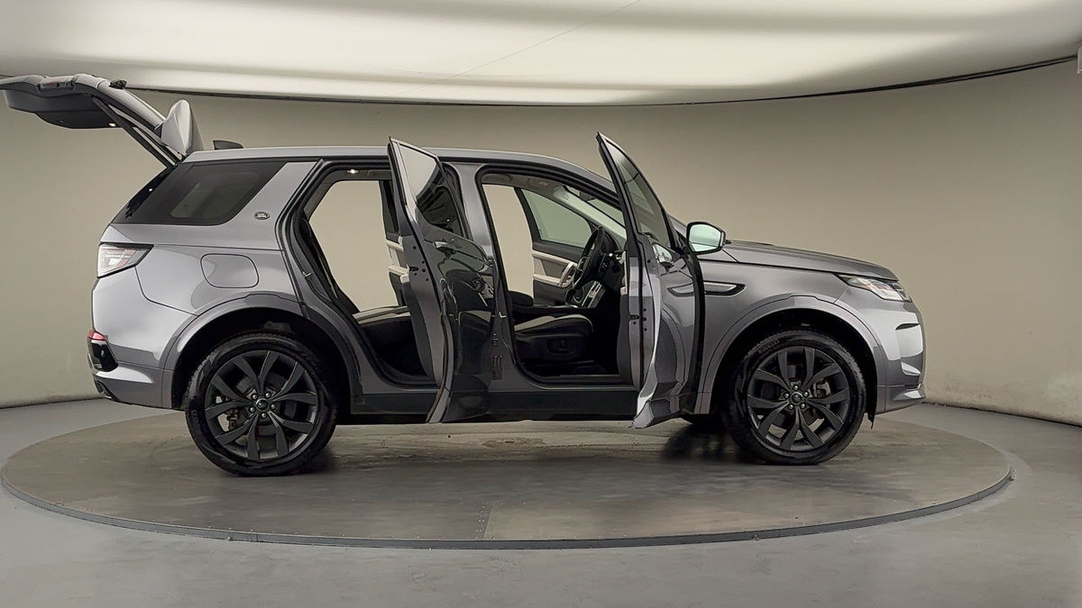 More views of Land Rover Discovery Sport