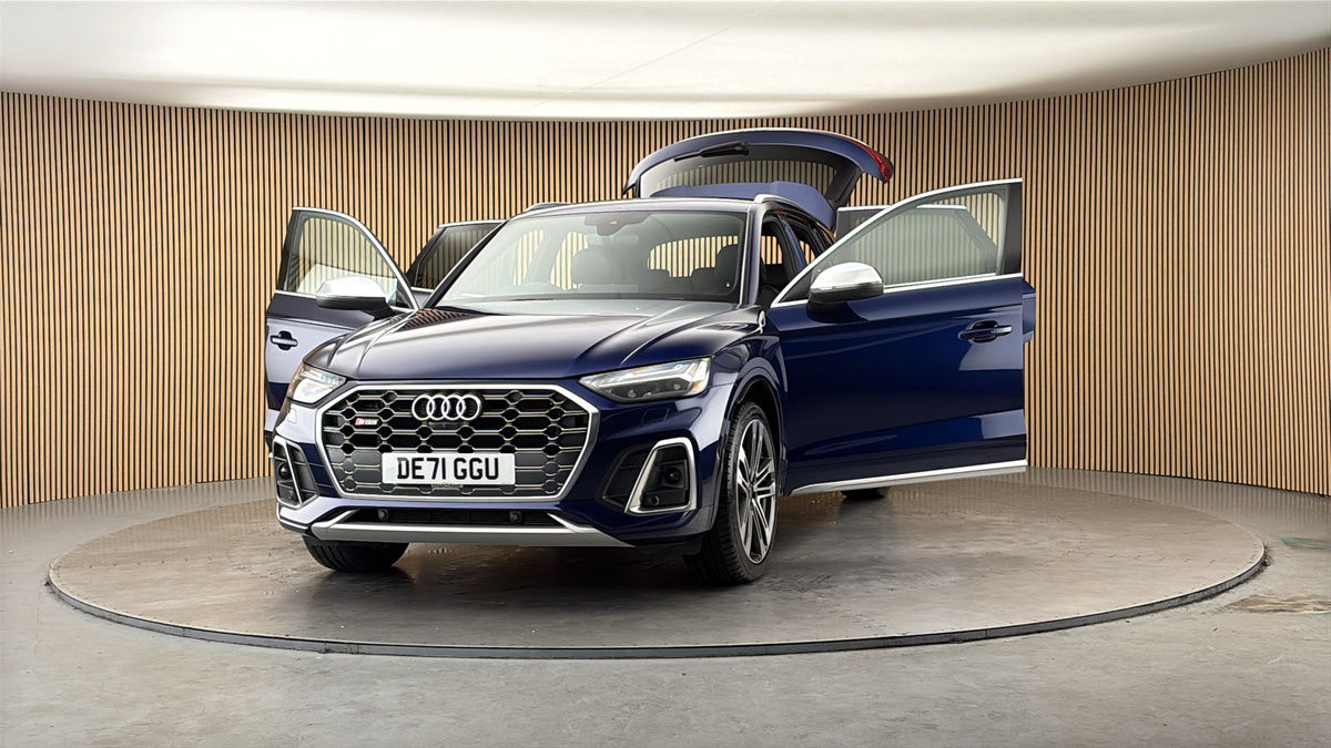More views of Audi SQ5