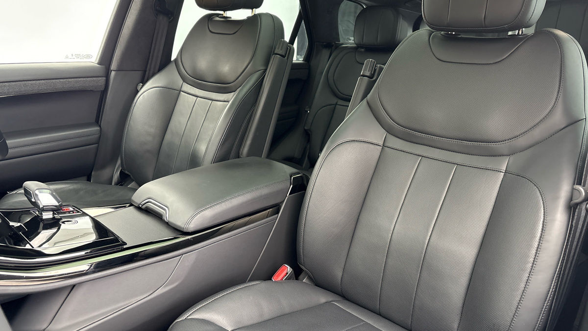 Land Rover Range Rover Sport Image 7