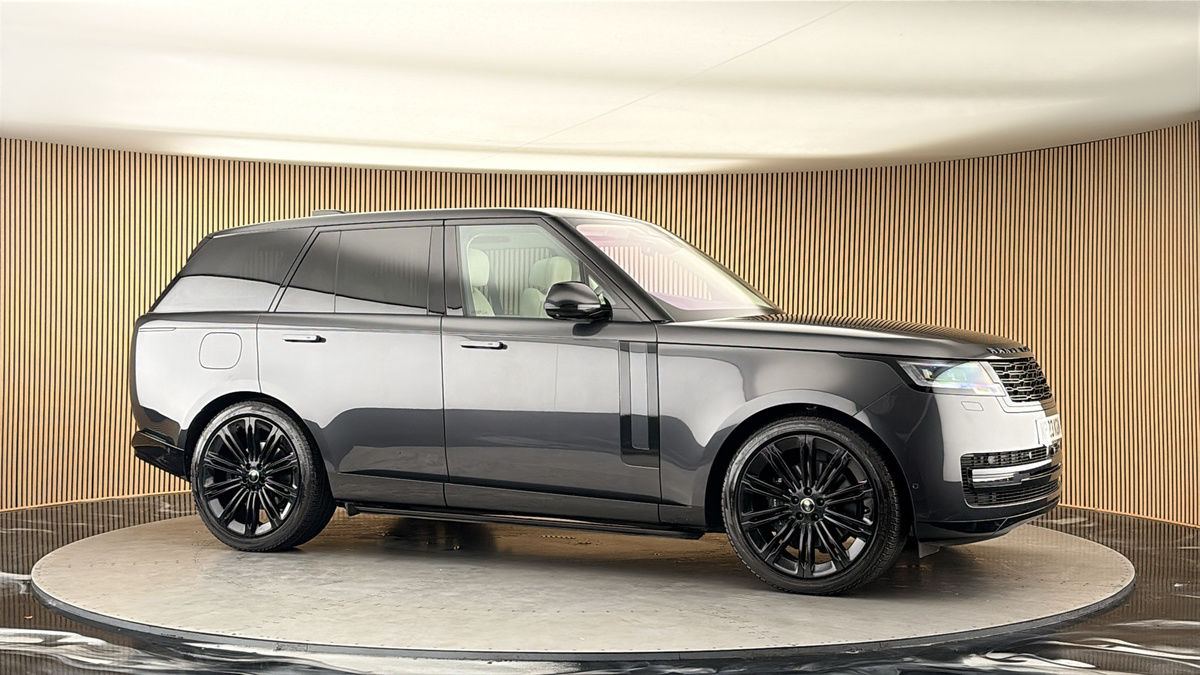More views of Land Rover Range Rover