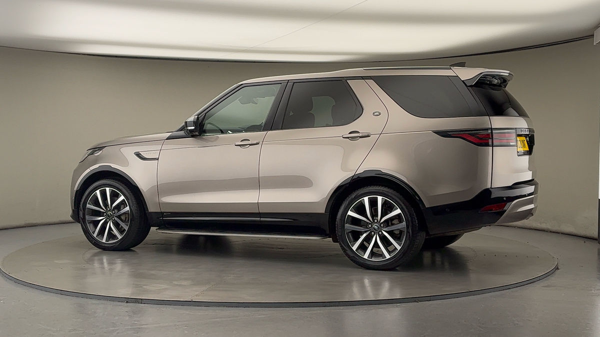 More views of Land Rover Discovery