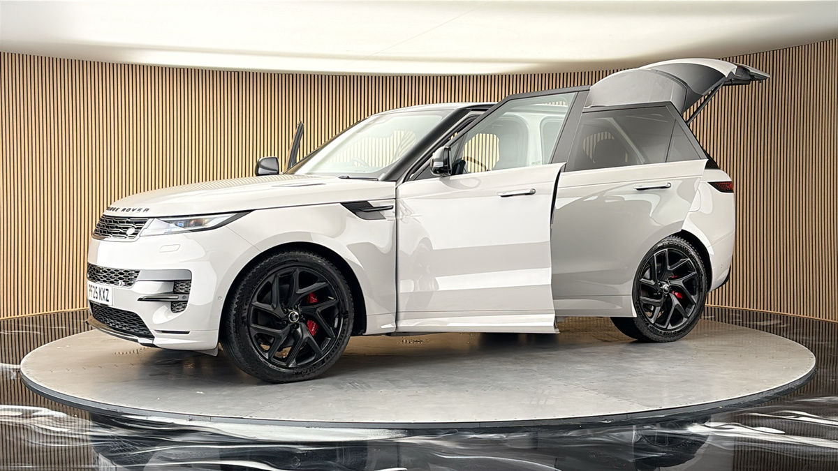 More views of Land Rover Range Rover Sport