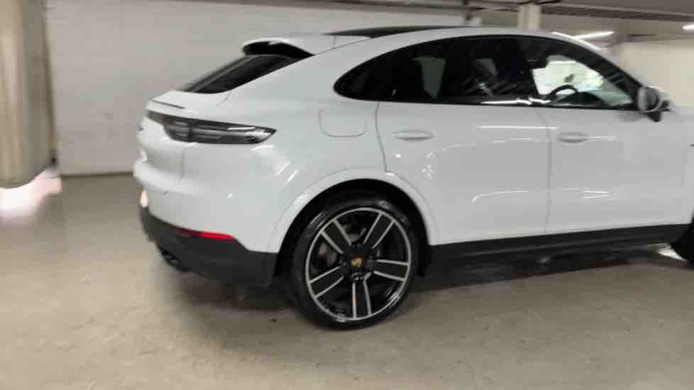 More views of Porsche Cayenne