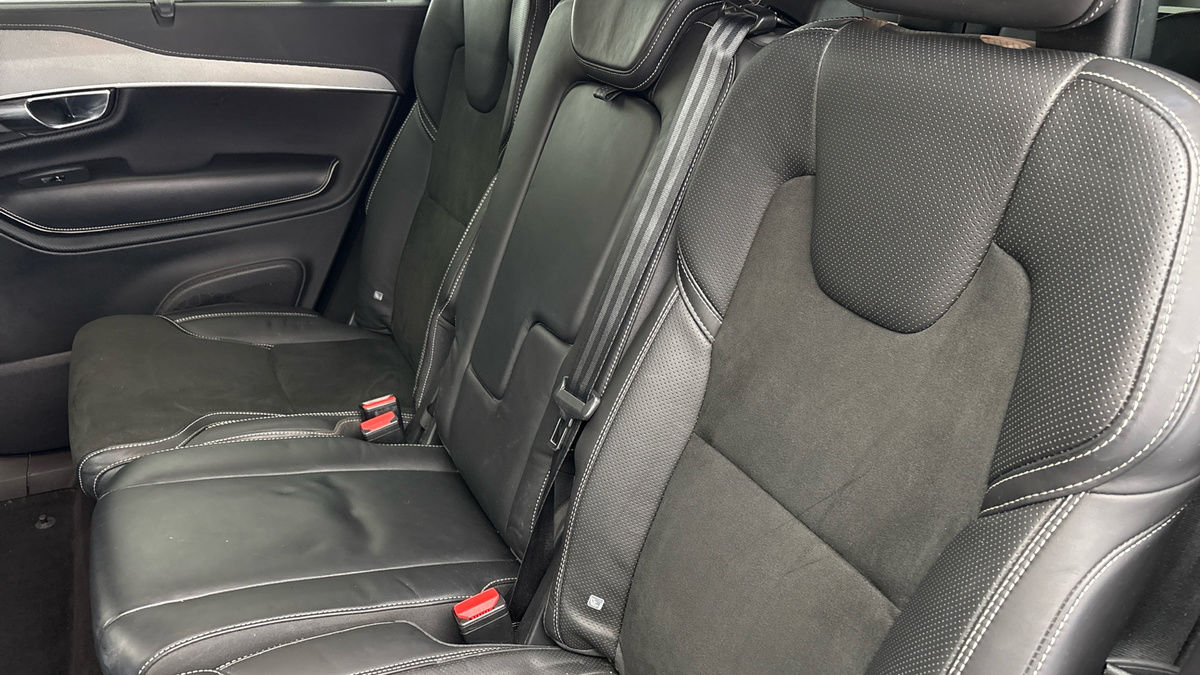 Volvo XC90 Image 8