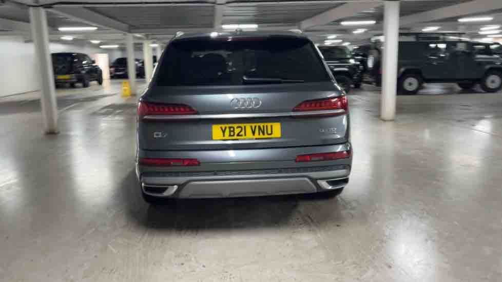 More views of Audi Q7