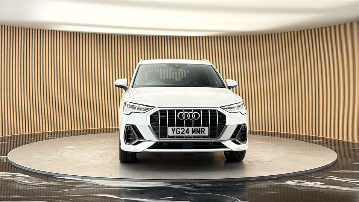 More views of Audi Q3