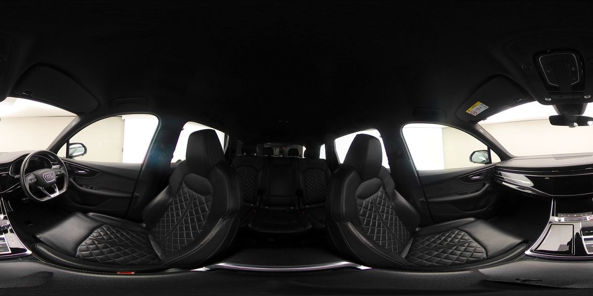 More views of Audi SQ7