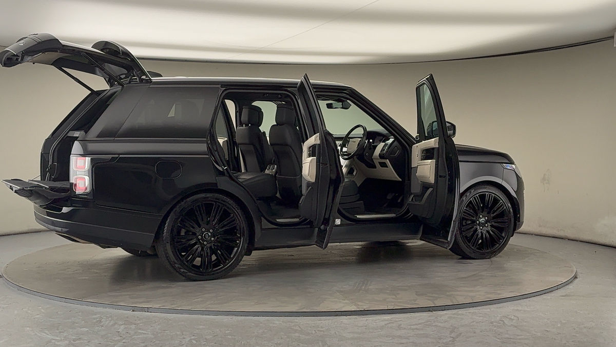 More views of Land Rover Range Rover