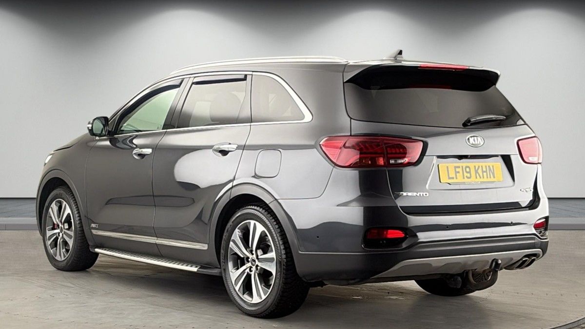 Kia Sorento Image 2