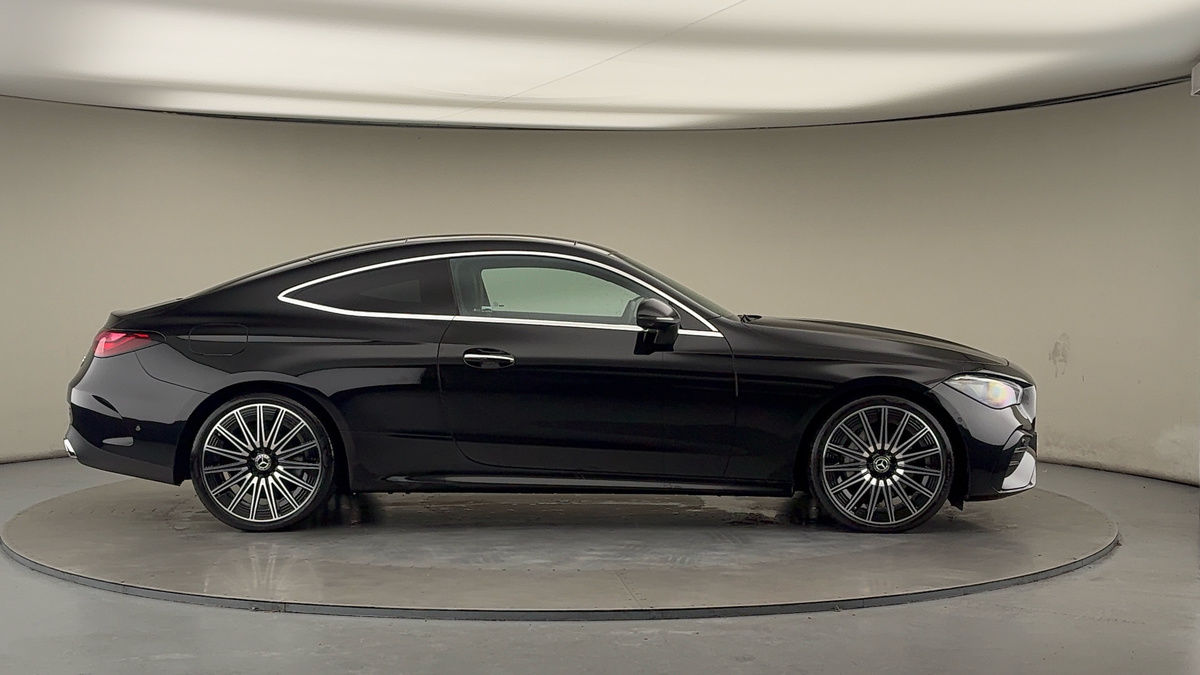 Mercedes-Benz CLE Image 16