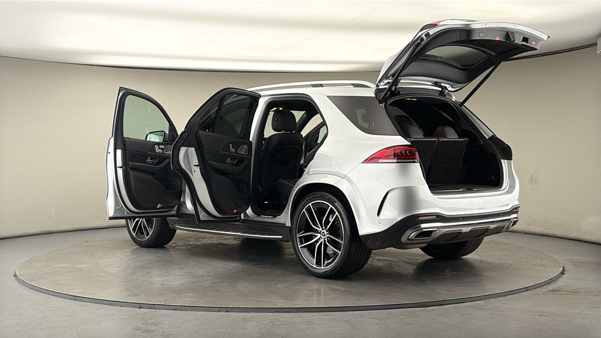 More views of Mercedes-Benz GLE