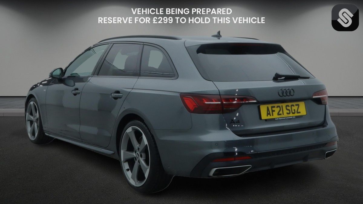 Audi A4 Avant Image 3