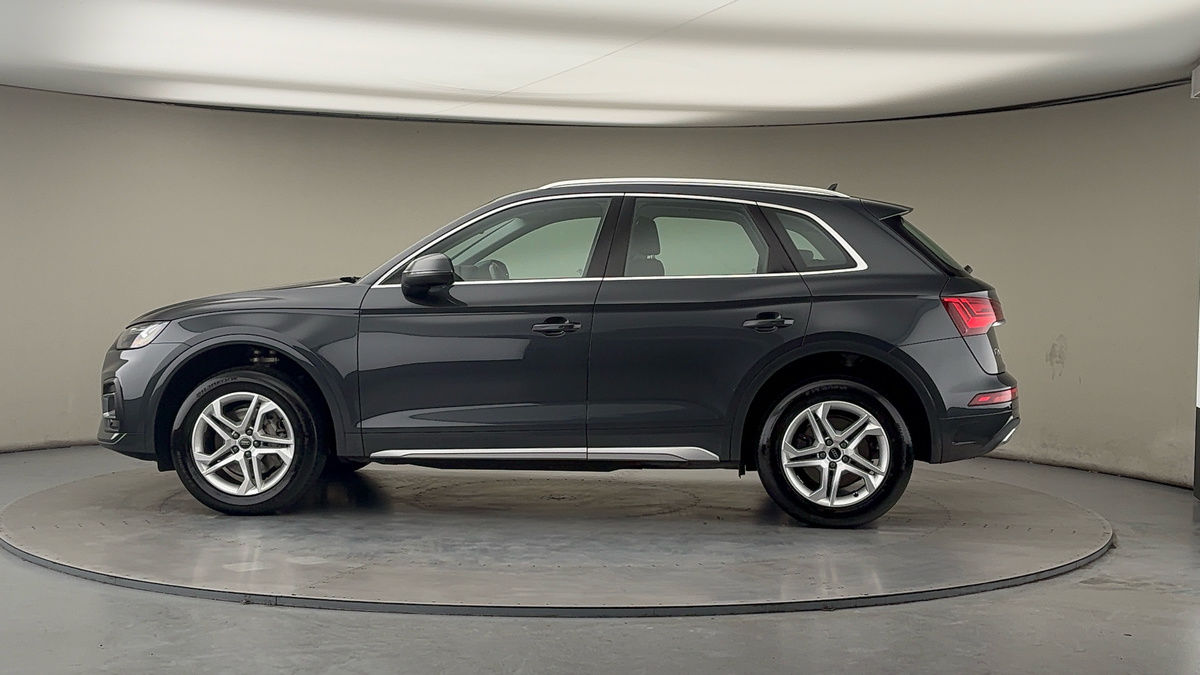 More views of Audi Q5