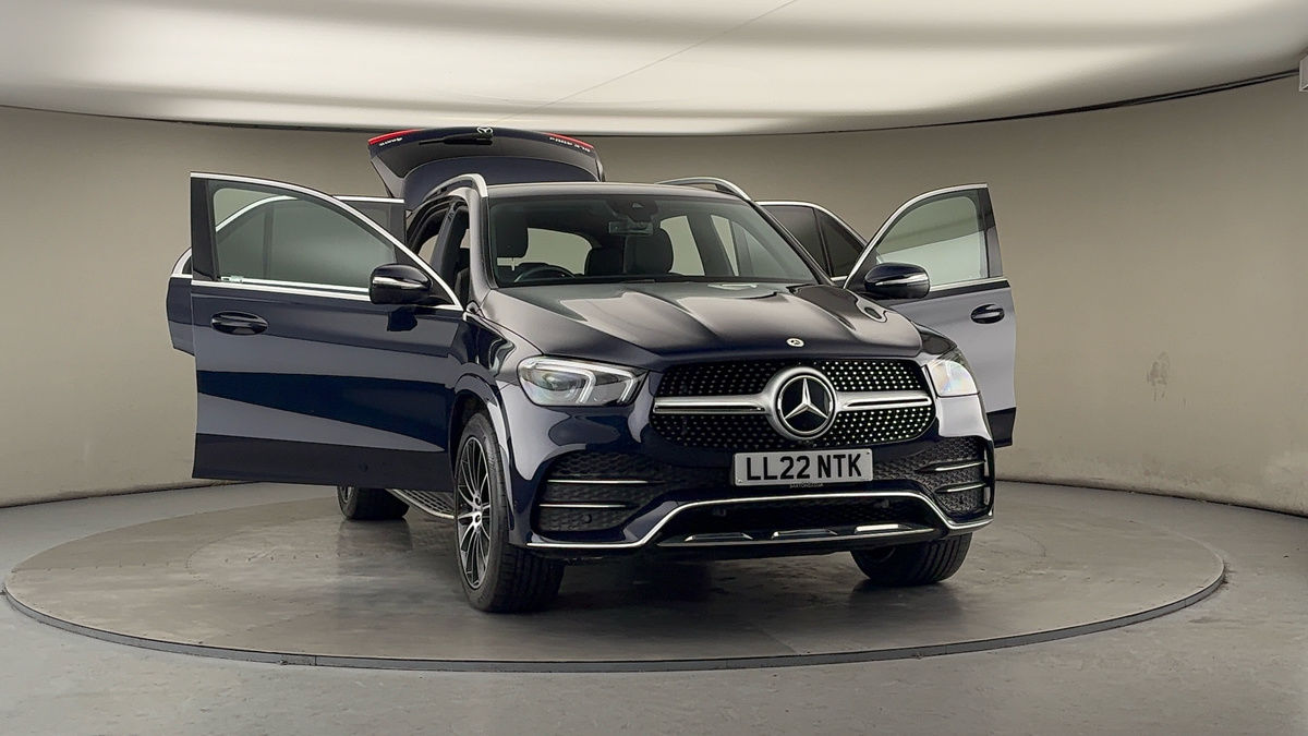 More views of Mercedes-Benz GLE