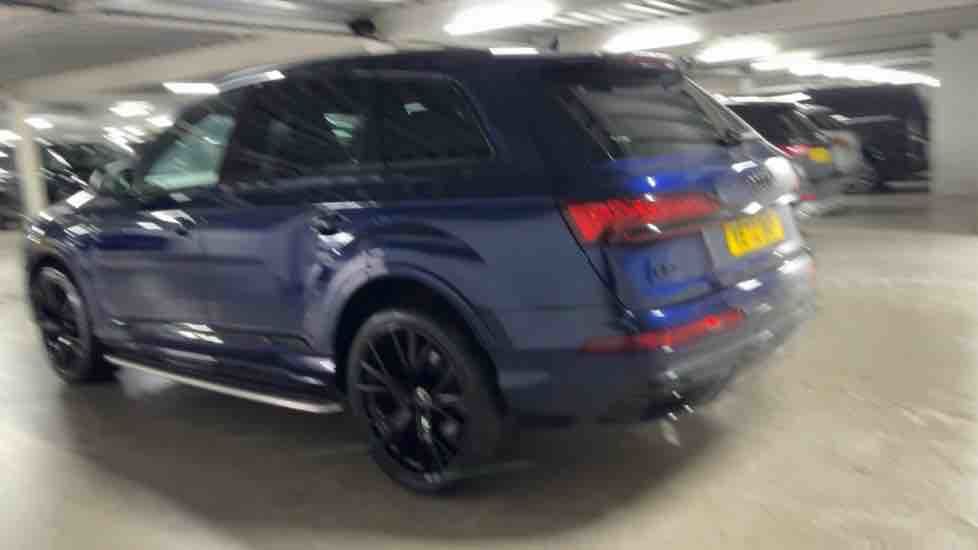 More views of Audi Q7