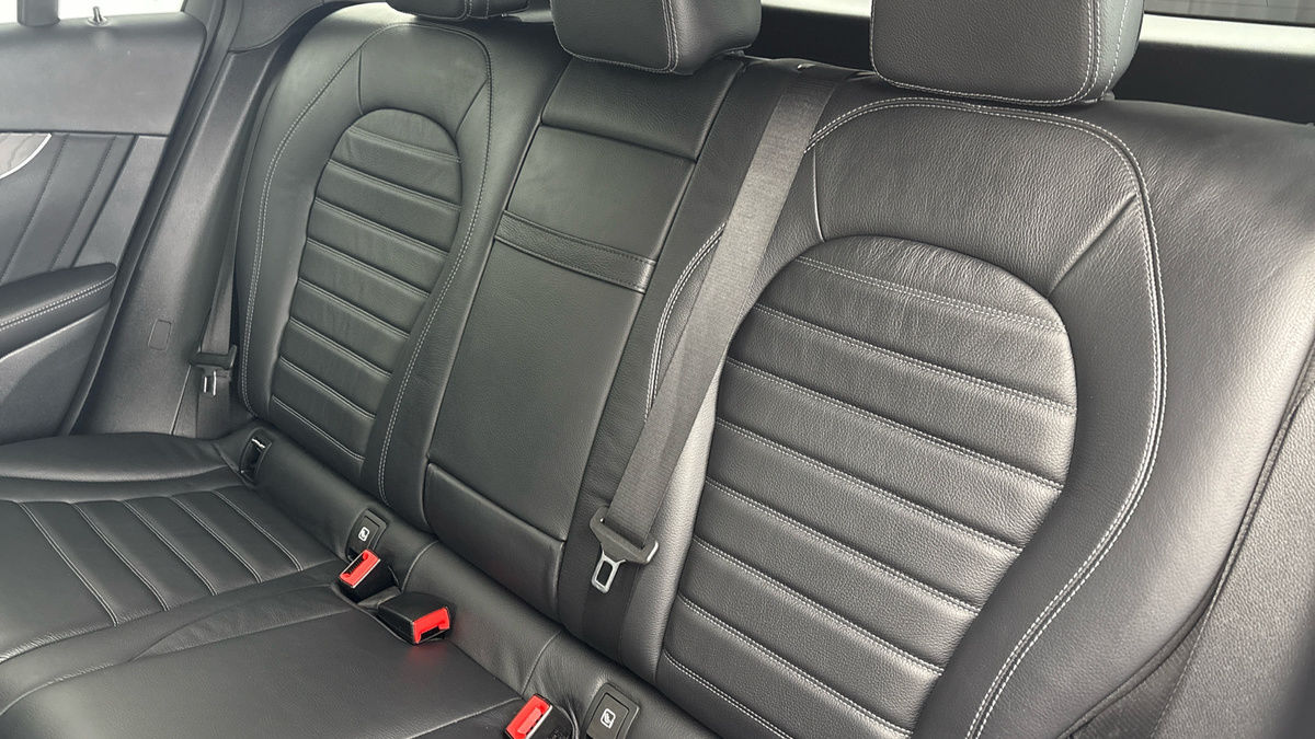 Mercedes-Benz GLC Image 8